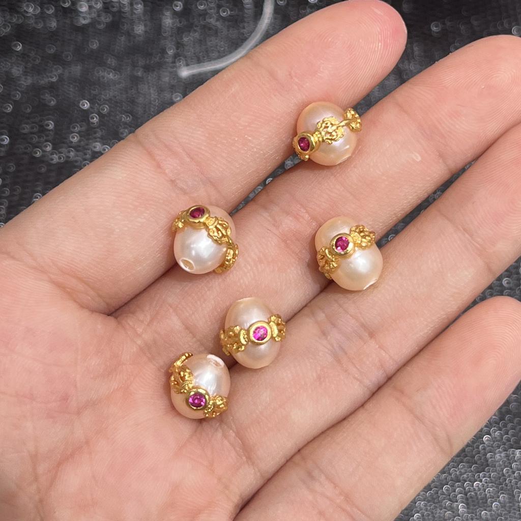 1 шт., Искусственные жемчужные бусины с золотой оправой и красными драгоценными камнями, Розовые рисовые бусины с отверстием, для изготовления ювелирных изделий, материалы для DIY, аксессуары 0,9-1 см