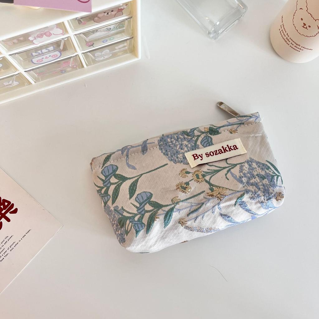 French Embossed Flower Cosmetic Bags Large Capacity Traveling Portable Storage Bags Girl's Casual Makeup Case Phone Hand Bags