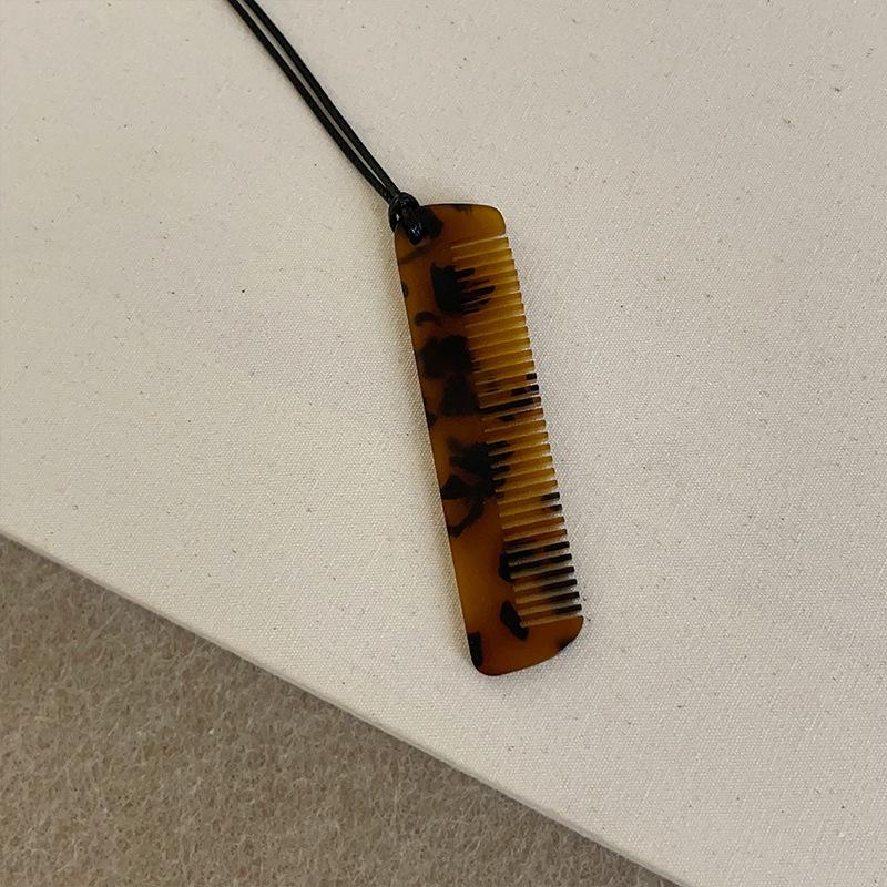 Leopard Print Resin Comb Mirror Pendant Black Rope Necklace Female Niche Retro Personality Fashion Versatile Neck Chain Sweater Chain