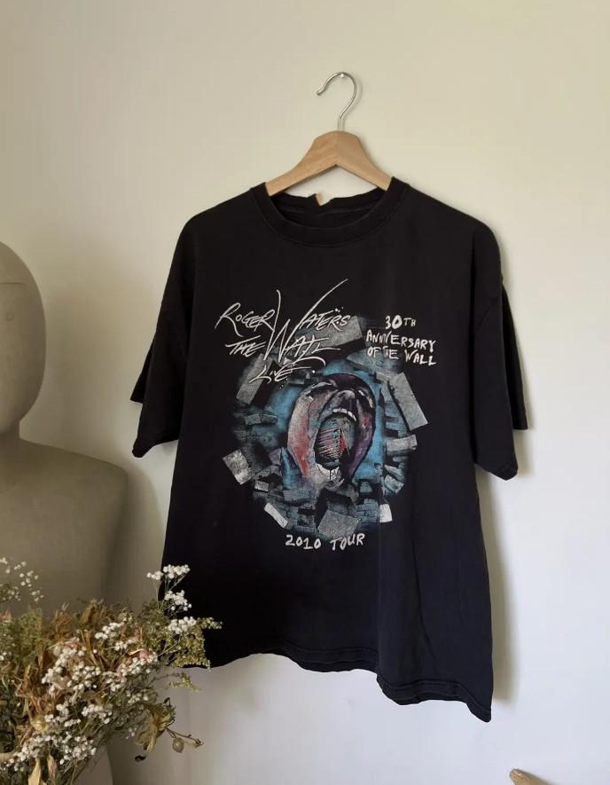 VTG Roger Waters 30th Anniversary Of The Wall Tour 2010 T-shirt size S-5XL