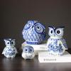 Фарфоровая статуэтка совы в сине-белых тонах: Элегантное керамическое украшение для дома и привлекающий богатство подарок на новоселье