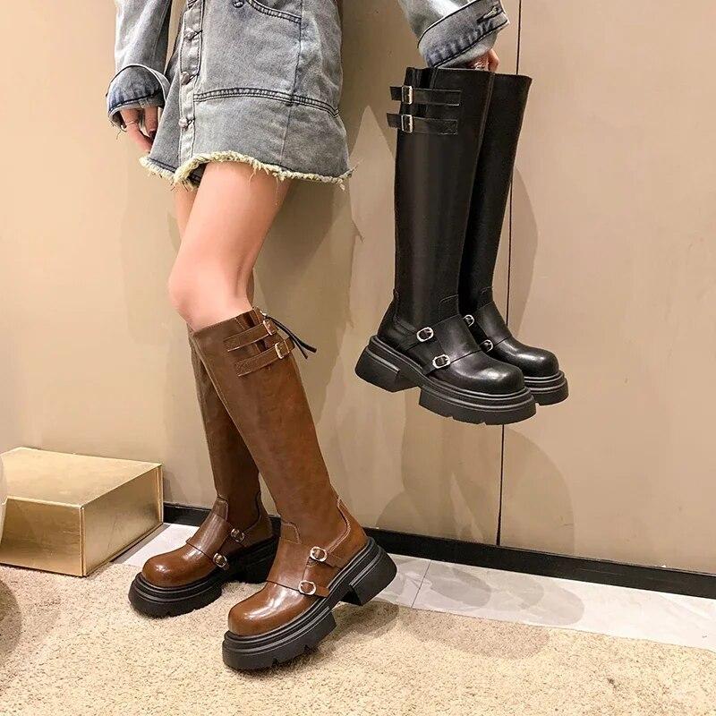 Женские ботинки до колена на платформе с шипами, весенне-зимние рыцарские армейские готические элегантные женские туфли на среднем каблуке, мотоциклетная обувь