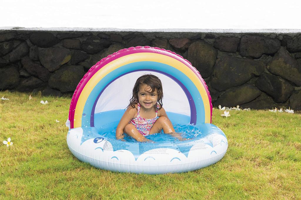 Радужный детский бассейн