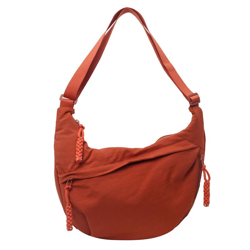Nylon Dumpling Bag Women's New High-end Large-capacity Messenger Bag Fashion Leisure Commuting Simple Trend Shoulder Bag
