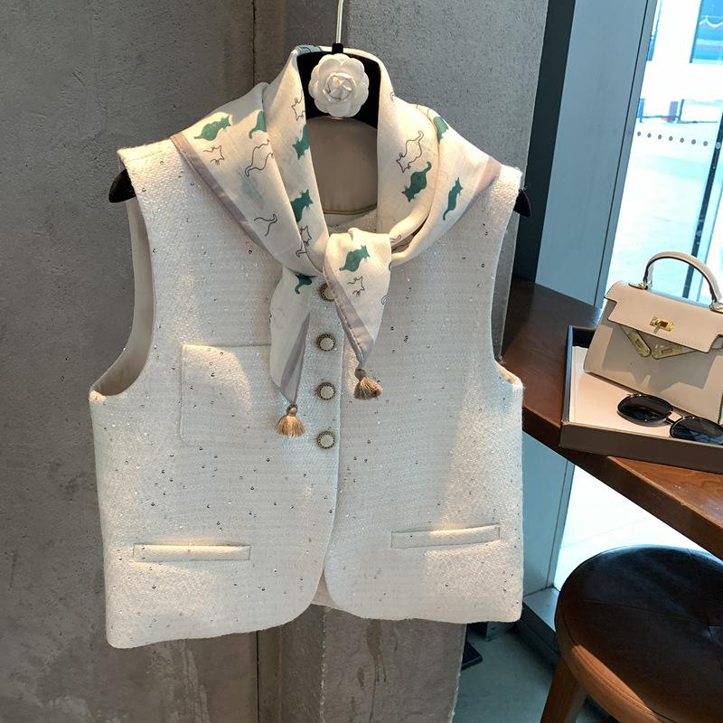 Trend Versatile Small Fragrance Style Versatile Floral Stacking Wear Niche Sunshade Scarf Silk Scarf Accessories Silk Scarf Small Square Scarf
