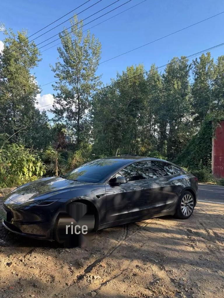 Ударопрочный колпак ступицы 18" для Model 3 Facelift 2024-2025