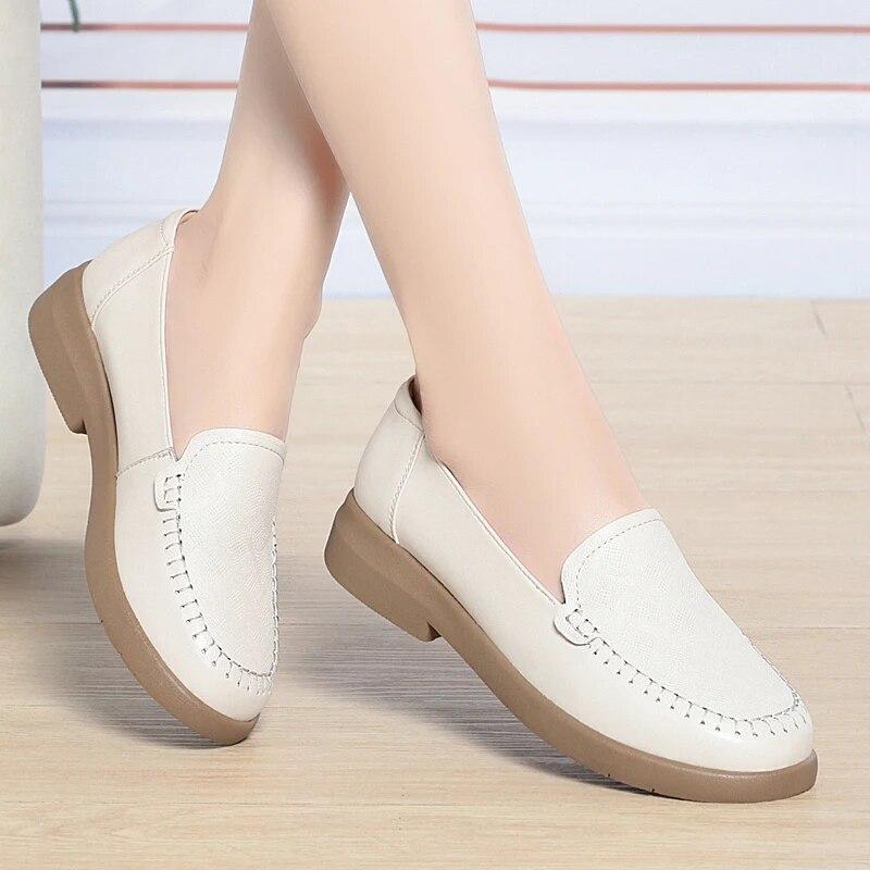 Women Loafers Spring Cut-out Women Casual Round Toe Large Size Mom Shoes Women