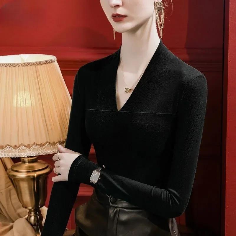 2025 Футболка с V-образным вырезом, однотонная, с начесом, с длинным рукавом, женская, облегающая, осеннего стиля, универсальный топ