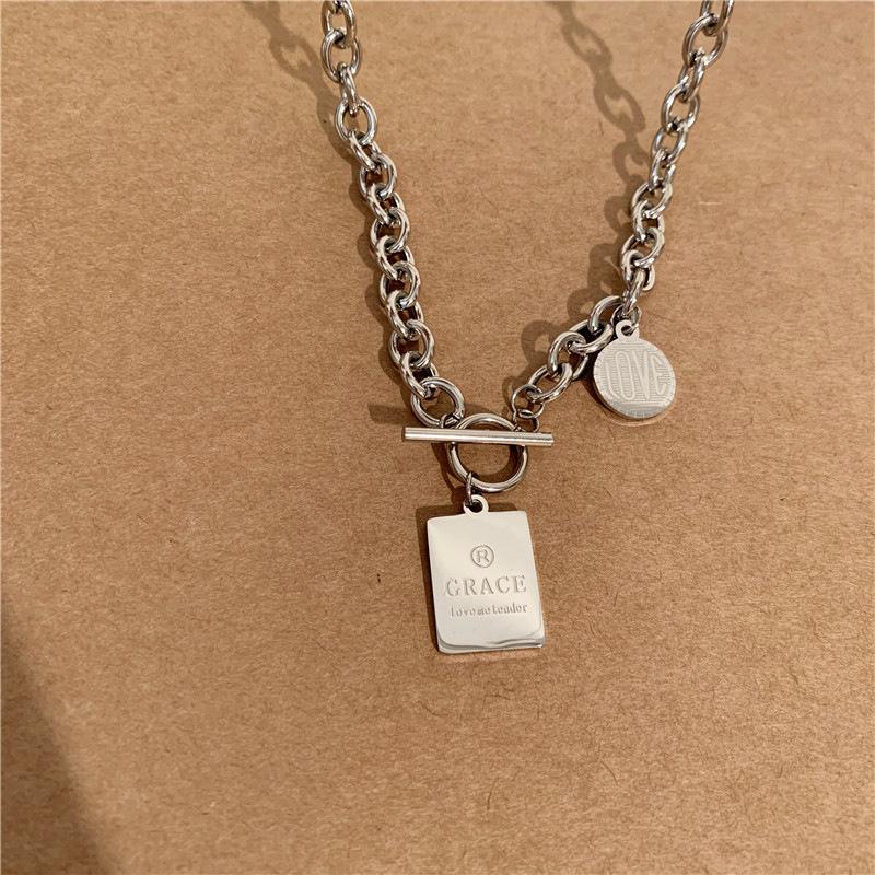 Ожерелье с подвеской в виде буквы из титановой стали Fangyuan в стиле хип-хоп, универсальное и унисекс, короткое, в гонконгском стиле.