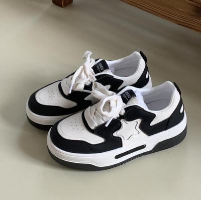 2024 Белые массивные кроссовки женские туфли на платформе дышащие весенне-осенние туфли на плоской подошве женские вулканизированные туфли