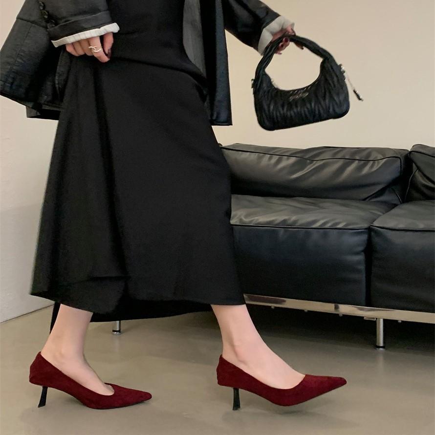 Women's Temperament Suede Pointed High Heels 2025 New Korean Version French Fairy Gentle Evening Wind Light Mouth Single Shoes