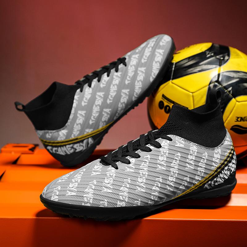 2025 Fashion Men's Football Shoe Association Quick Five Up Football Nail Anti Slip Professional Ultra Light Training Football Bo