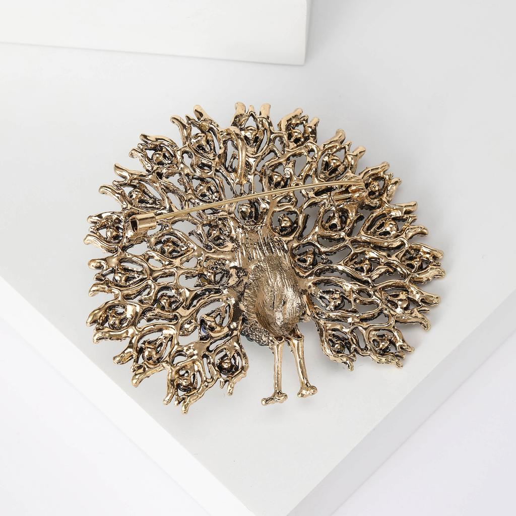 Stylish Retro Peacock Corsage Accessories, Peacock Screen Brooch, Creative Personalized Rhinestone Animal Pin