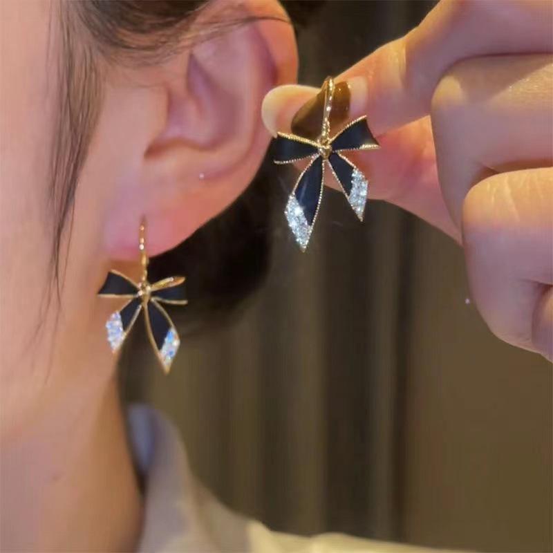 1 пара трендовых уникальных дизайнерских элегантных нежных серег-бантов из черного циркония для женщин, ювелирные изделия для вечеринок, подарки премиум-класса