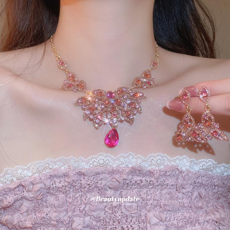 Meier Imperial style diamond-studded teardrop pendant necklace and earring set - exquisite jewelry collection
