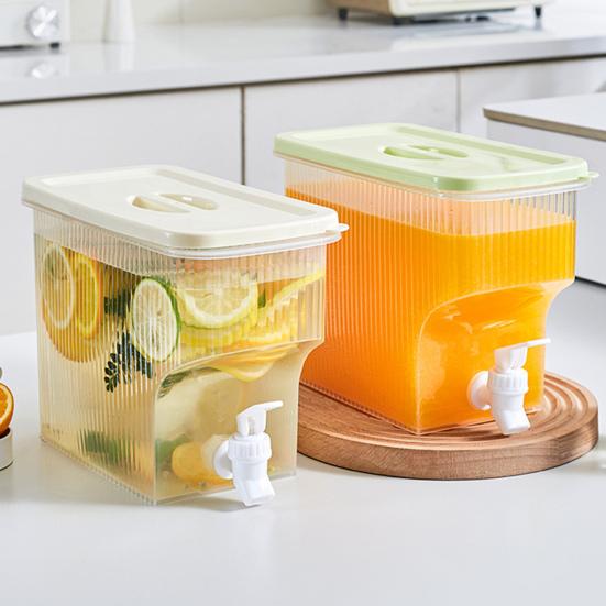 3.9L Water Dispenser with Faucet Leakproof Iced Tea Pitcher for Fridge BPA-Free Juice Container for Summer Drinks