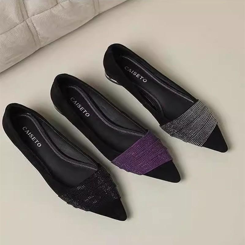 European station 2025 spring and summer new temperament French pointed rhinestone low heel word with shallow mouth versatile single shoes women