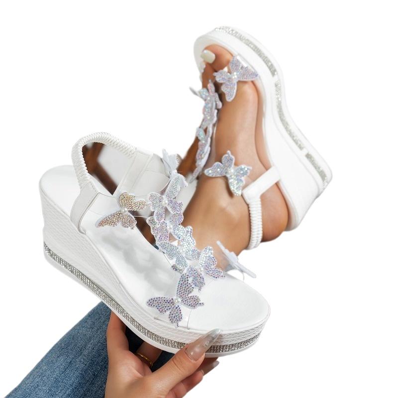 Мода 2025 Новые Летние Женские Сандалии на Эластичной Резинке, Кристальная Бабочка, Платформа, Клиновидная Подошва, Сандалии с Бортиком для Моды, Большие Размеры, Туфли для Платья