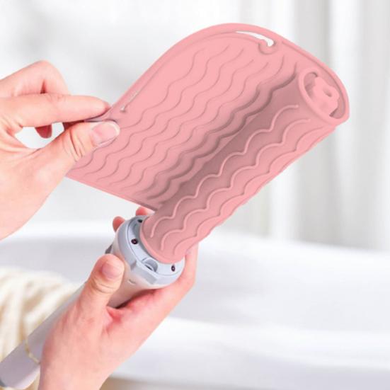Curling Iron Heat Resistant Mat Anti-slip Silicone Rectangle Portable Flat Iron Hair Straightener Hair Travel Heat Pad Protector Cover