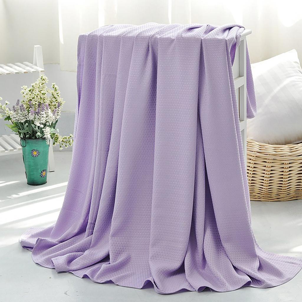 Lightweight Breathable Summer Bed Blanket, All-Season Use Lightweight Blanket To Keep Body Cool Night For Hot Sleepers