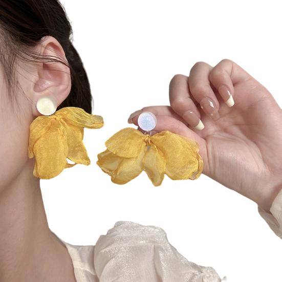 Women Mesh Petal Drop Earrings Handmade Large Chiffon Floral Dangle Earrings Vintage Stud Earrings for Vacation Wedding