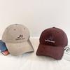 Простая бейсболка с вышитыми буквами для мужчин и женщин, весенняя новинка, универсальная кепка для пары, небольшая солнцезащитная кепка
