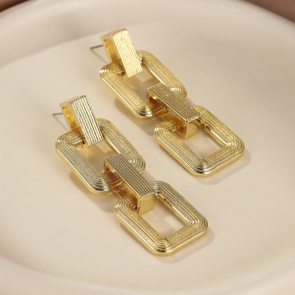 Квадратные Геометрические Классические Металлические Серьги Женская Модная Бижутерия из Сплава с Покрытием