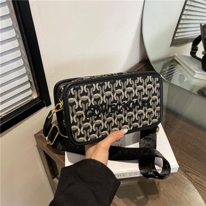 New Fashion Niche Design Popular Mix and Match Contrasting Color Camera Bag Shoulder Crossbody Trendy Women's Bag