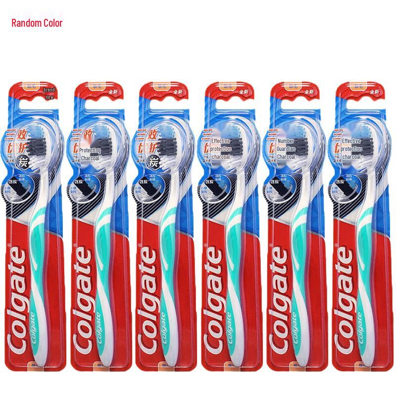 Colgate Зубная щетка с мягкой щетиной тройного действия