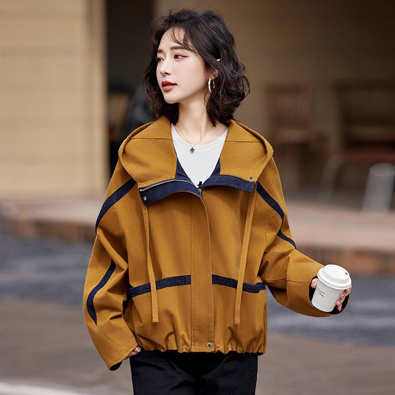 Женская хлопковая куртка твилового переплетения с капюшоном и цветными блоками GE2513, весна 2025