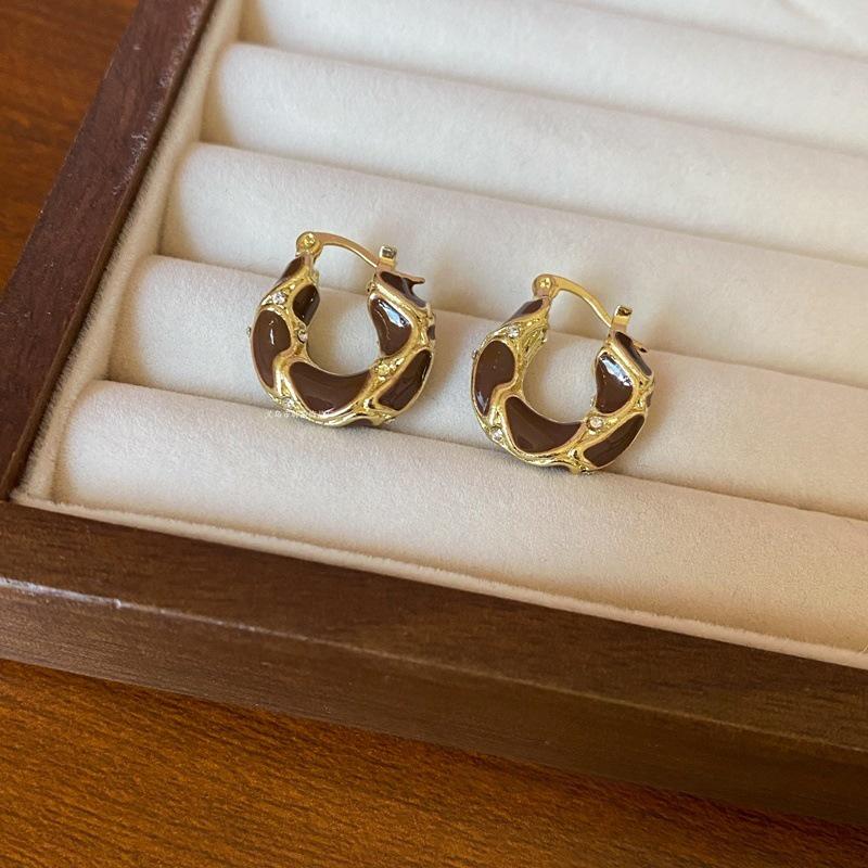 Женские круглые флокированные серьги-кольца с леопардовым принтом: Уникальные европейские statement-серьги Осень/Зима для визуально меньшего лица