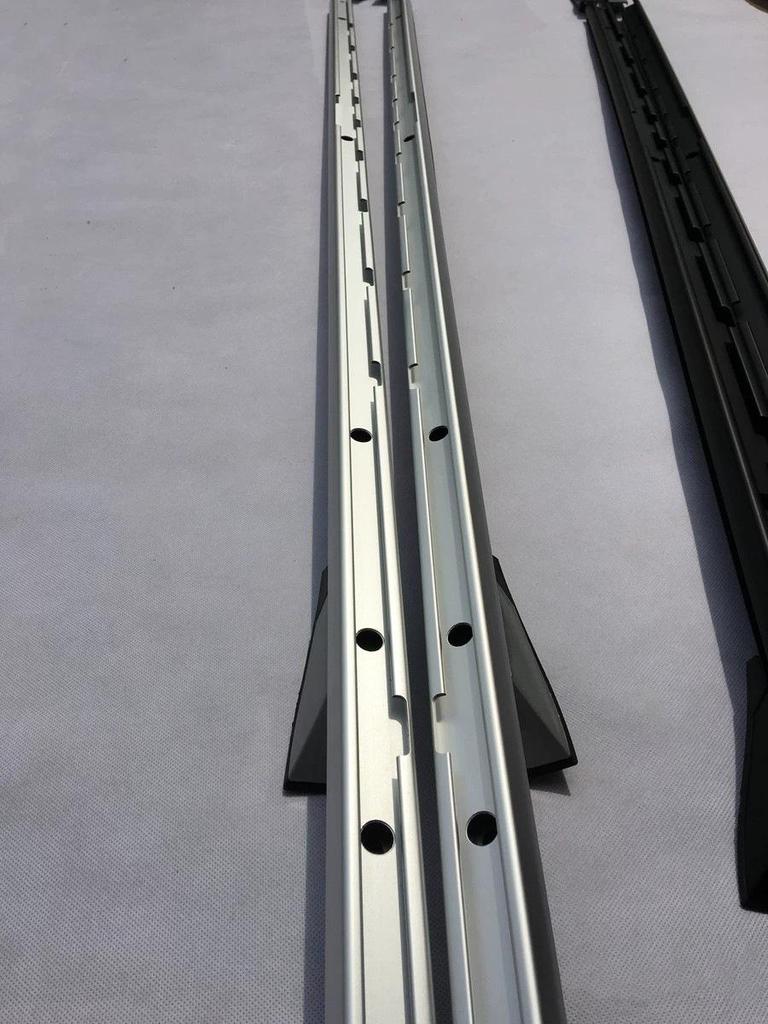 Original Style Side Steps for Land Rover Discovery 3/4 (Model Years 05-16)