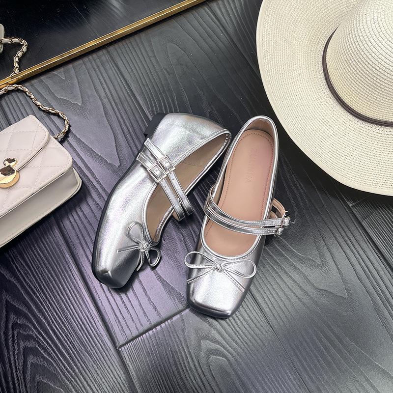 Увеличение внутренней высоты Французские серебряные туфли на каблуке женские квадратный носок бант легкий вырез летние легкая роскошь высокое чувство ремешок Мэри Джейн