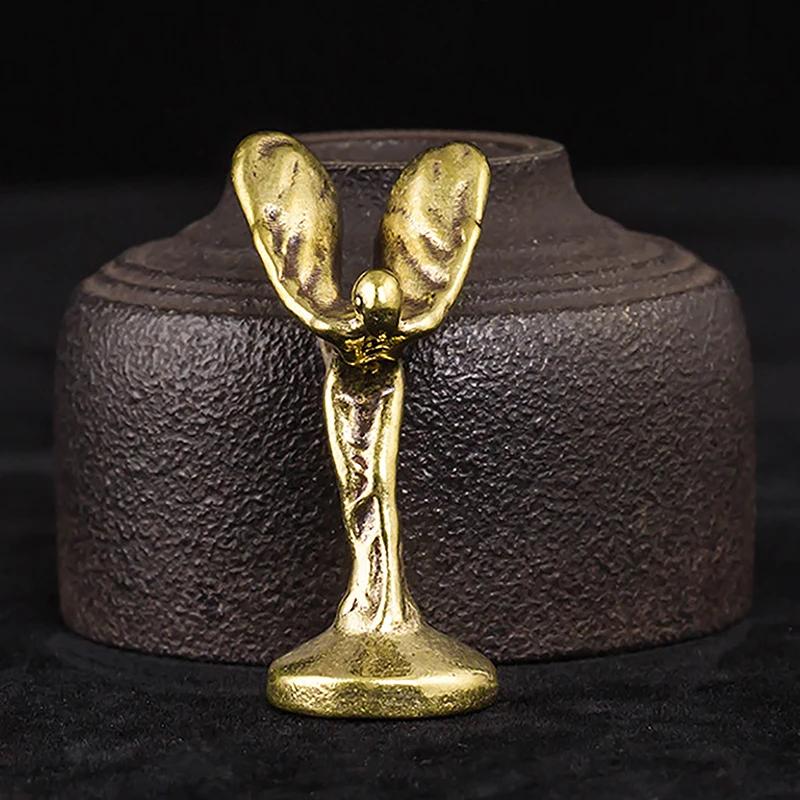 Медные трофеи ручной работы, статуэтки, украшения, винтажная бронзовая статуэтка маленького золотого человека, офисный компьютер, настольное украшение, домашний декор