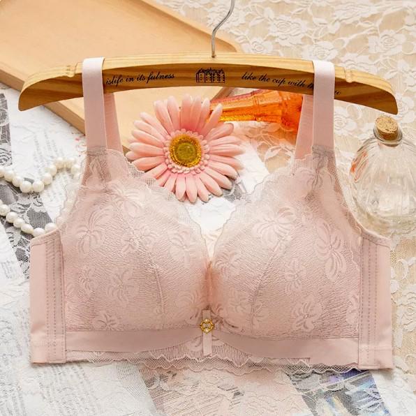 Bright Red Lace Underwear for Small-Chested Women: Medium-Thick, Gathered, Wireless Bra.