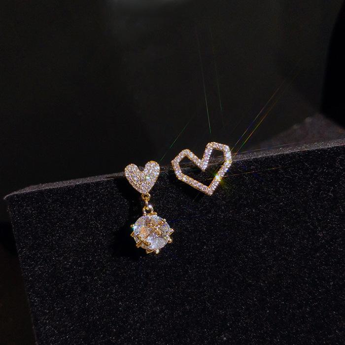 Серьги с асимметричным цирконом, серьги-сердечки, дизайнерские серьги, серьги для девушки