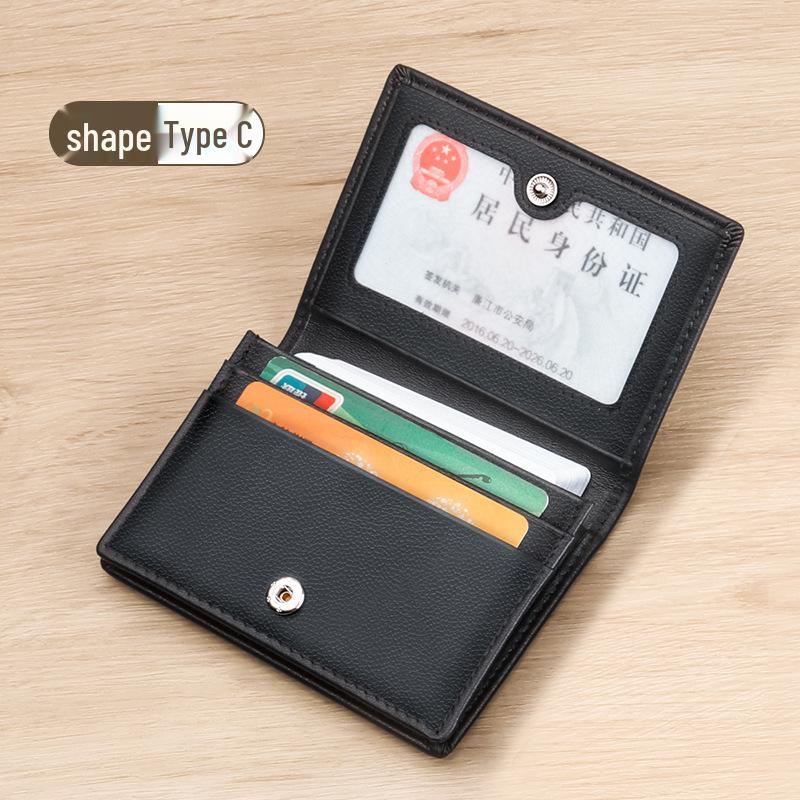 Мужская визитница из натуральной кожи наппа – мягкая, тисненая поверхность