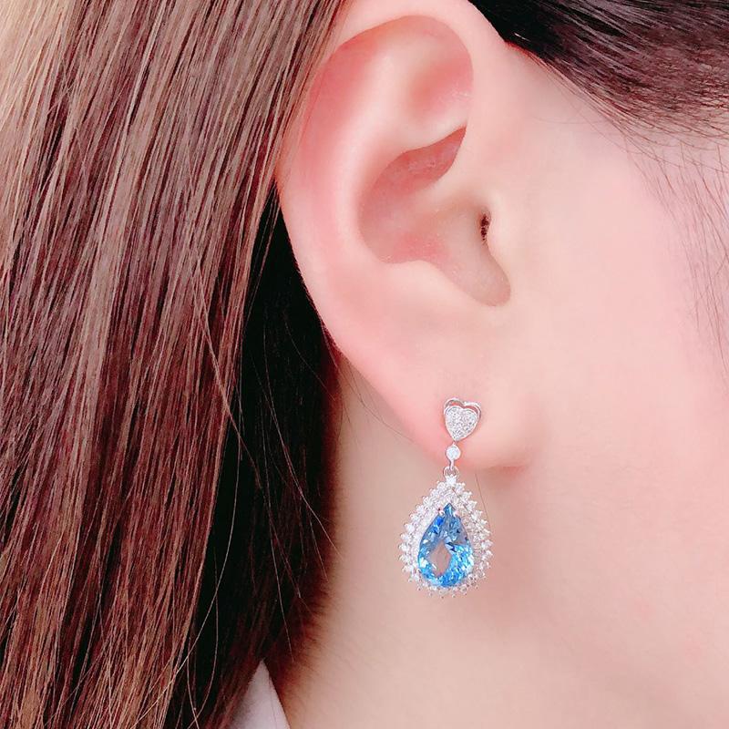 Luxury Female Party Earrings with Brilliant Blue Crystal Jewelry Gorgeous Anniversary Gift Delicate Accessories for Women