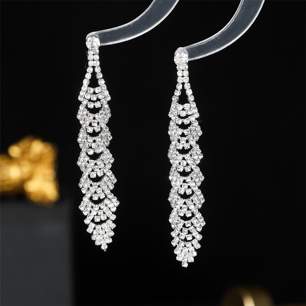 Легкие роскошные длинные серьги с бриллиантами, модные темпераментные блестящие серьги со стразами, женские серьги, 1 пара