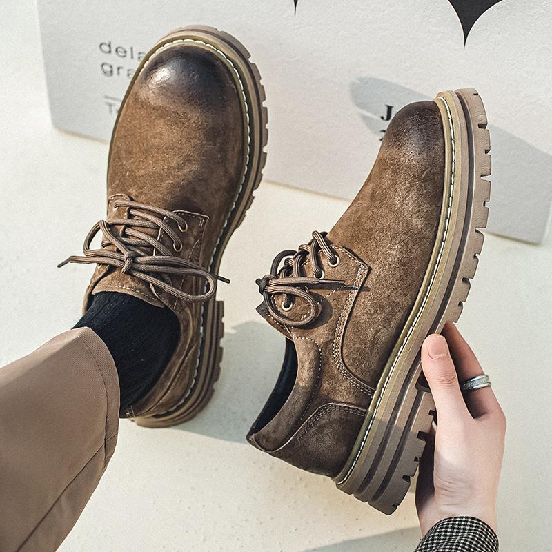 Весенние новинки мужская кожаная обувь свиная кожа британский ретро низкий верх толстая подошва увеличивающая рост нескользящая повседневная обувь для инструментов мужская универсальная