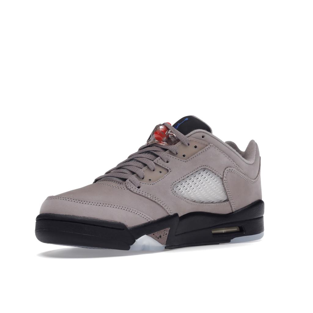 Кроссовки унисекс Paris Saint-Germain x Air Jordan 5 Retro Low Paname серая пемза Game-Royal DX6325-204