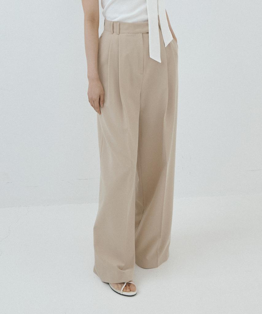 LUCIR ZU Triangle Tab Wide Slacks (Beige)