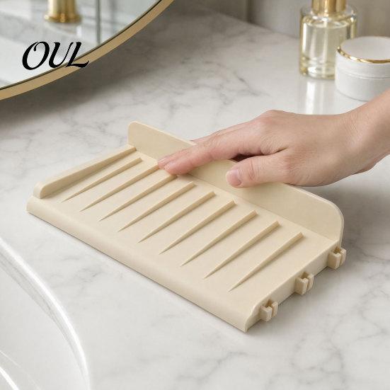 Water Drainage Mat Silicone Kitchen Sink Faucet Mat, Foldable Splash Guard with Suction Cup, Draining Cups 5 Degrees Slope Countertop for Bathroom Cup