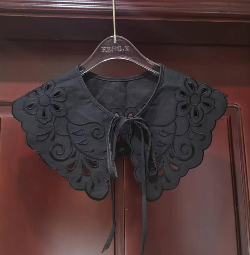 "Autumn/Winter Floral Bow Tie Collar for Women - Trendy Detachable Accessory"