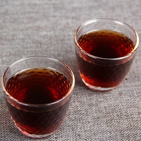 100 г Юньнаньский чай пуэр, хороший вкус, ароматный, выдержанный, ферментированный, естественное, легкое послевкусие, китайский травяной чай 2012 года