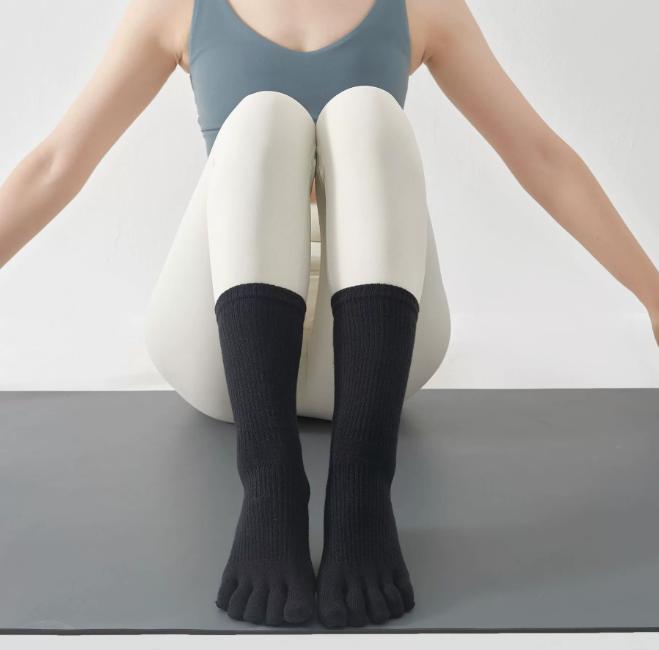 Professional Grip Crew Sports Socks with Five Toe Anti-Slip Cotton for Autumn Yoga & Pilates