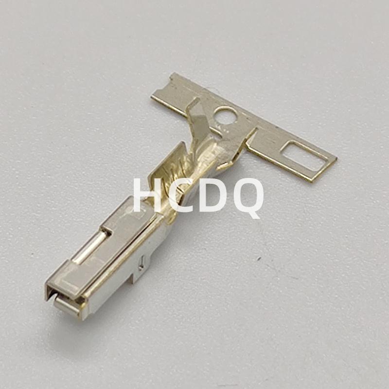 The original 90980-12374 17PIN Female automobile connector shell and connector are supplied from stock