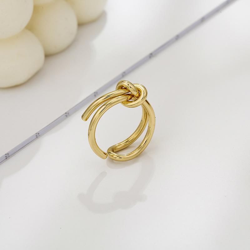 Винтажное кольцо-стек с узлом для женщин – Модный и состаренный дизайн для указательного или среднего пальца.