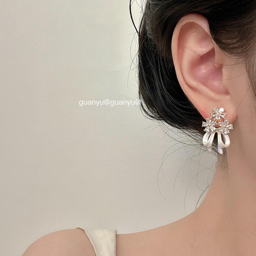 High-End Zircon Flower Bow Earrings - Luxurious, Versatile & Stylish for Women