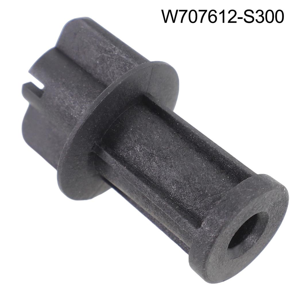 Гайка заднего внешнего фонаря Автоаксессуары Для Ford Для Focus 2012-2018